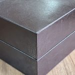 جعبه ساعت بدون مارک قهوه ای لبه دار لبه