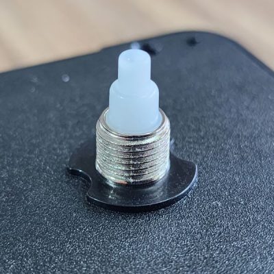 موتور ساعت دیواری تایوان روانگرد رزوه عادی نمای نزدیک