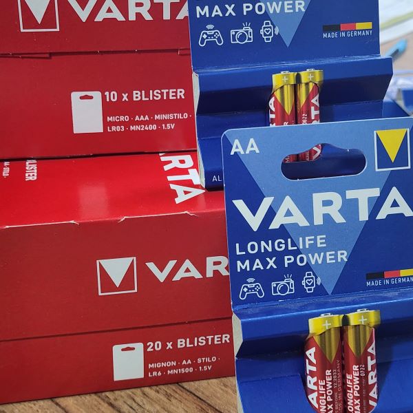 vartaRed600x600-02-min.jpg باتری نیمقلم آلکالین وارتا قرمز - تصویر 1