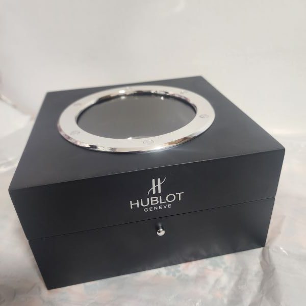 hublot-glass-600-02-rotated-1.jpg جعبه ساعت هابلوت درب شیشه ای اصل