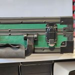 کیف نگهداری ساعت 24 خانه فلزی بسته رو به رو