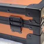 کیف نگهداری ساعت 18 خانه فلزی لولا