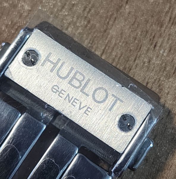 hublot-600-02-min قفل ساعت هابلوت لیبل