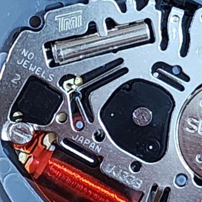 موتور ساعت مچی VJ33 از نزدیک