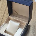 جعبه ساعت تندیس لبه دار سورمه ای باز