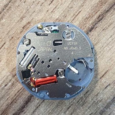 موتور ساعت VD73 پشت