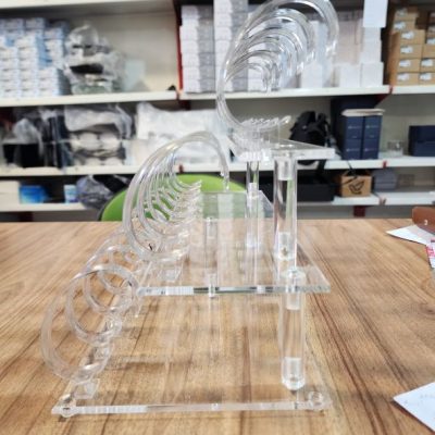 استند ساعت کریستالی سه طبقه از کنار