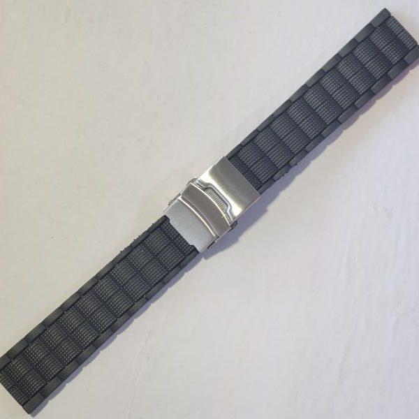 pu-metal-600-01 بند ساعت PU با قفل فلزی طرح آجری